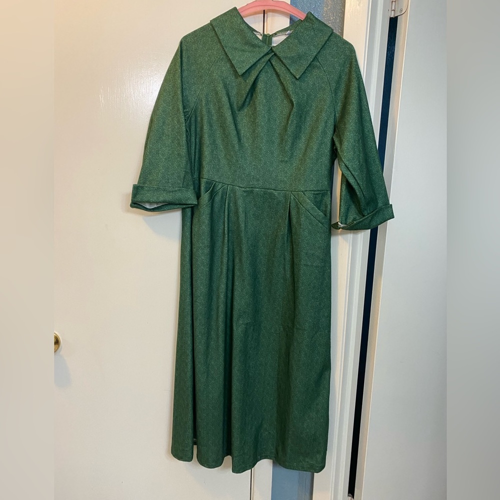 Misslook Green Vintage inspired 40’s work dress Size M